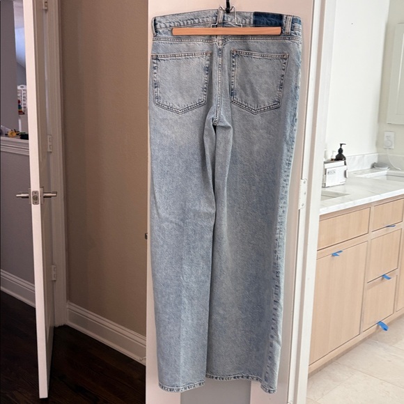 Reformation Cary Low Rise Slouchy Wide Leg Jeans - Like New - Picture 7 of 9